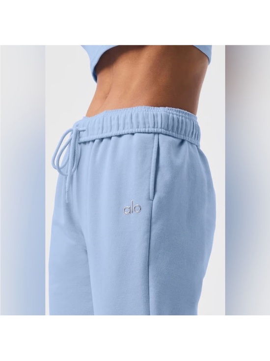 ALO Yoga Pants - ALO Accolade Sweatpant - Seashell Blue - Small